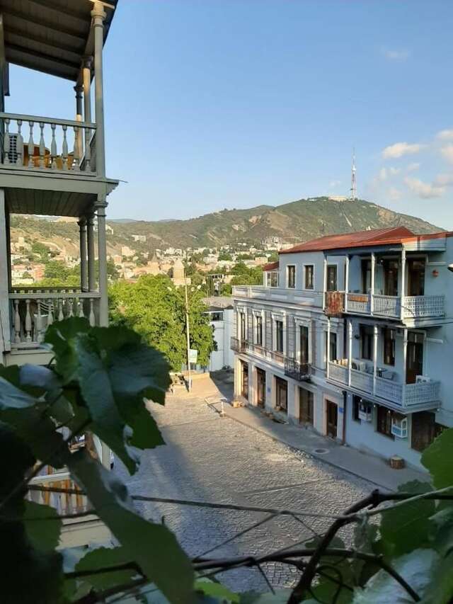 Хостелы Hostel Nino Тбилиси-6